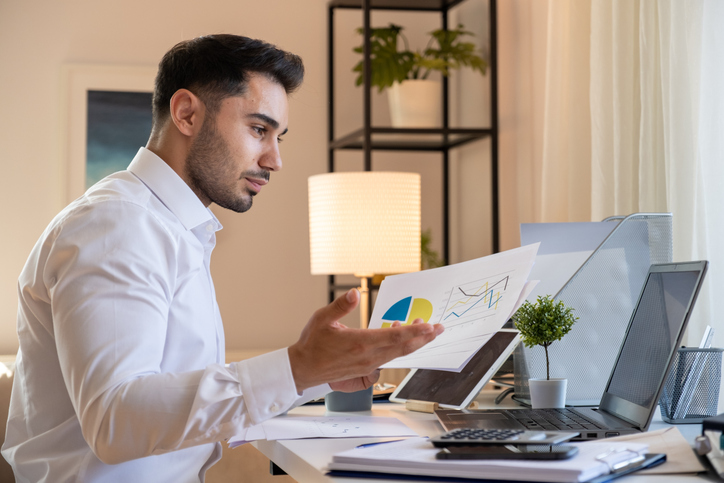 Implementing Analytics as Competitive Advantage
